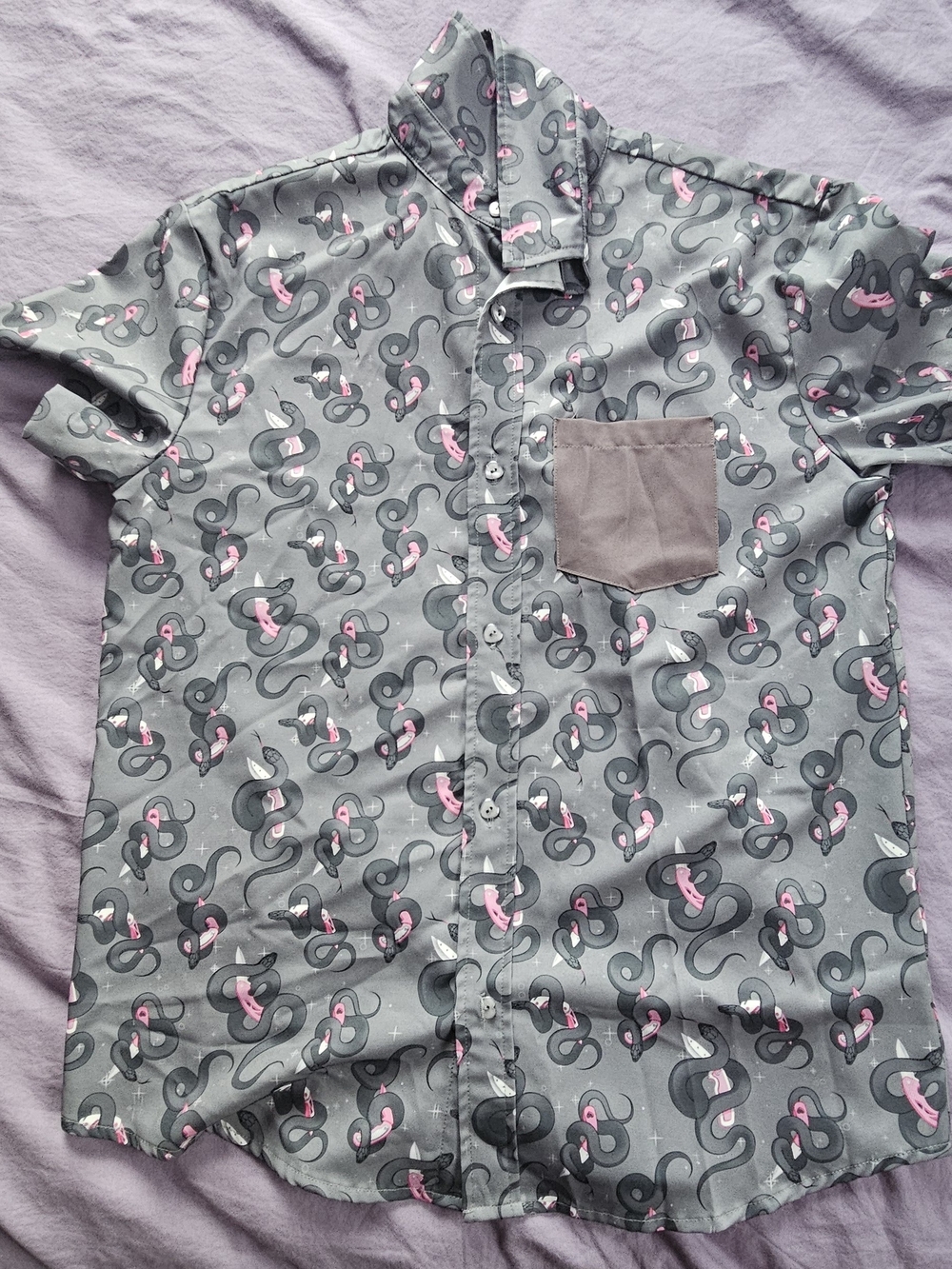 Men's Gray Snake-Print Short Sleeve Button-Down Shirt with Pink Accents